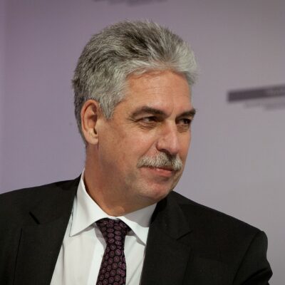 Finanzminister auf Besuch bei der Welldone-Lounge